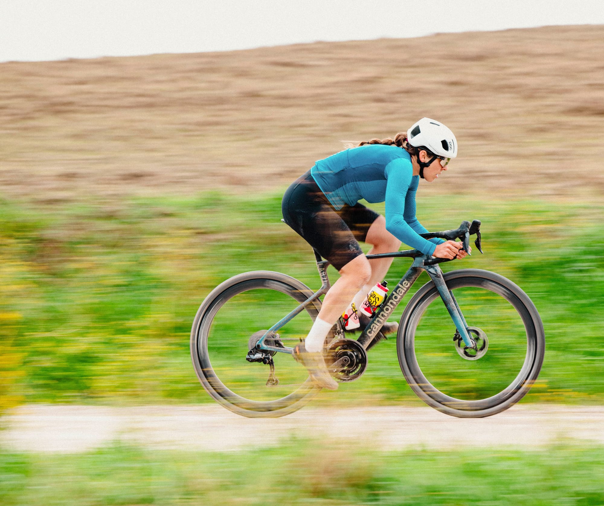 Allison Jackson riding the new cannondale superx gravel bike