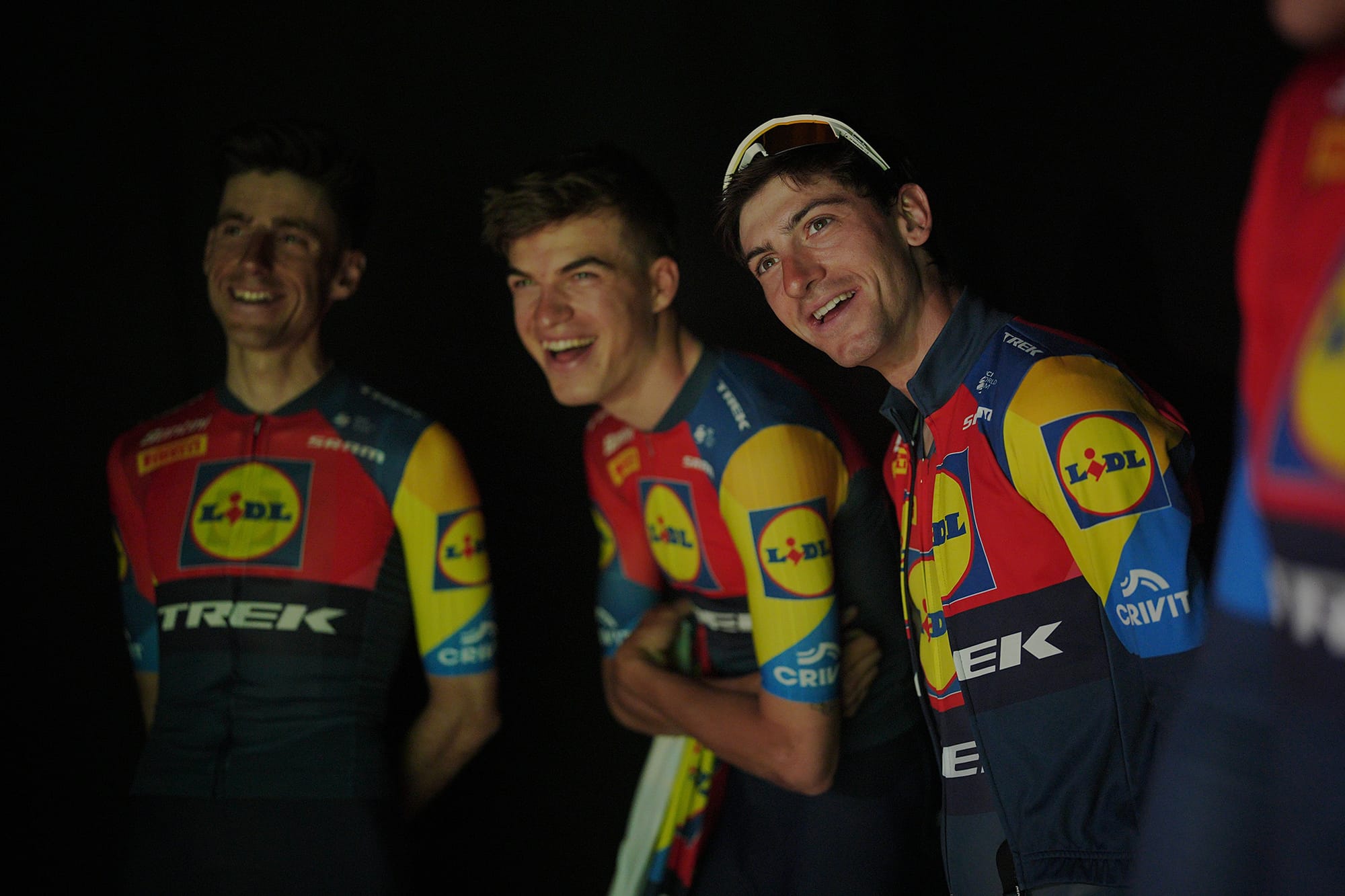 I watched the Giro d'Italia team presentation so you don't have to