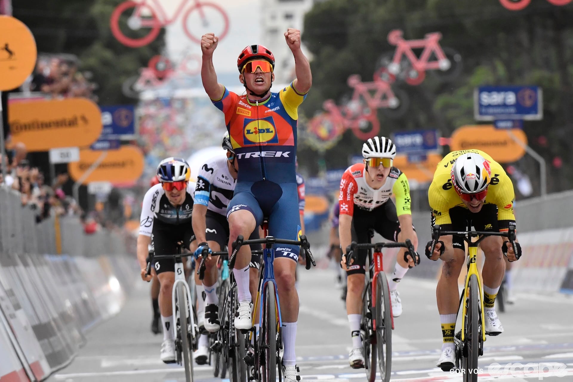 Pedersen pips Van Aert to win the opening stage of the Giro d'Italia