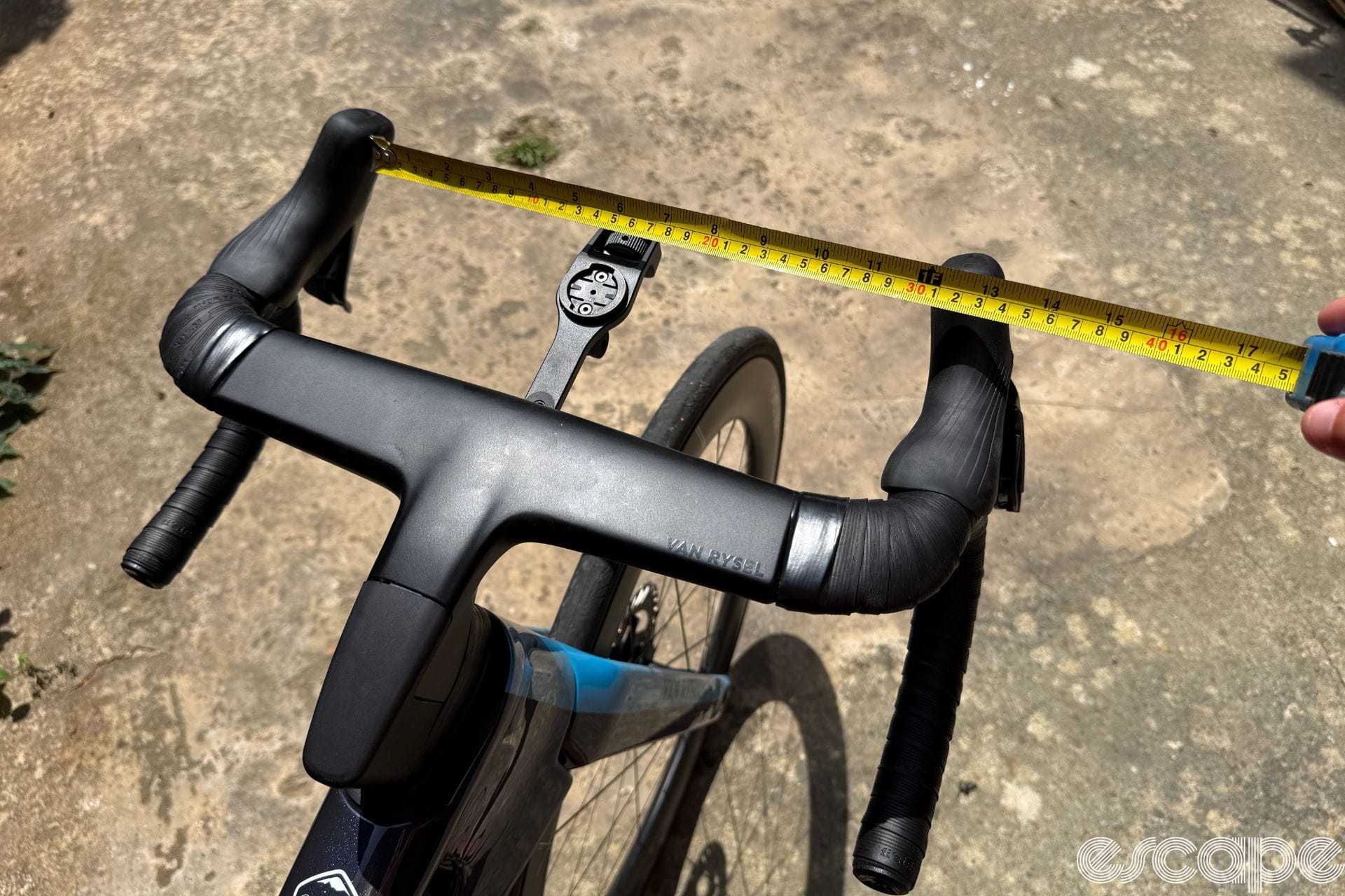 What do the UCI’s new handlebar regulations actually mean?