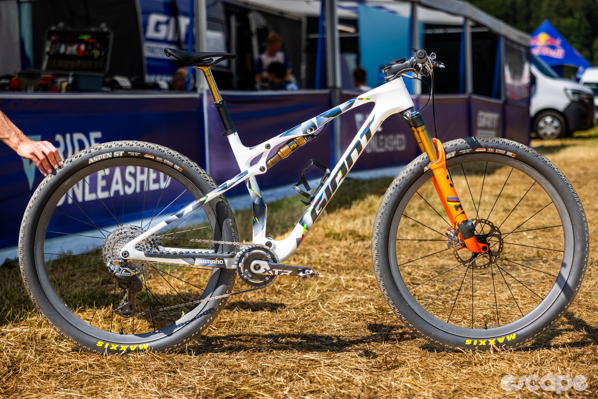 Giant has a new XC race bike at Mountain Bike World Cup in Val di Sole