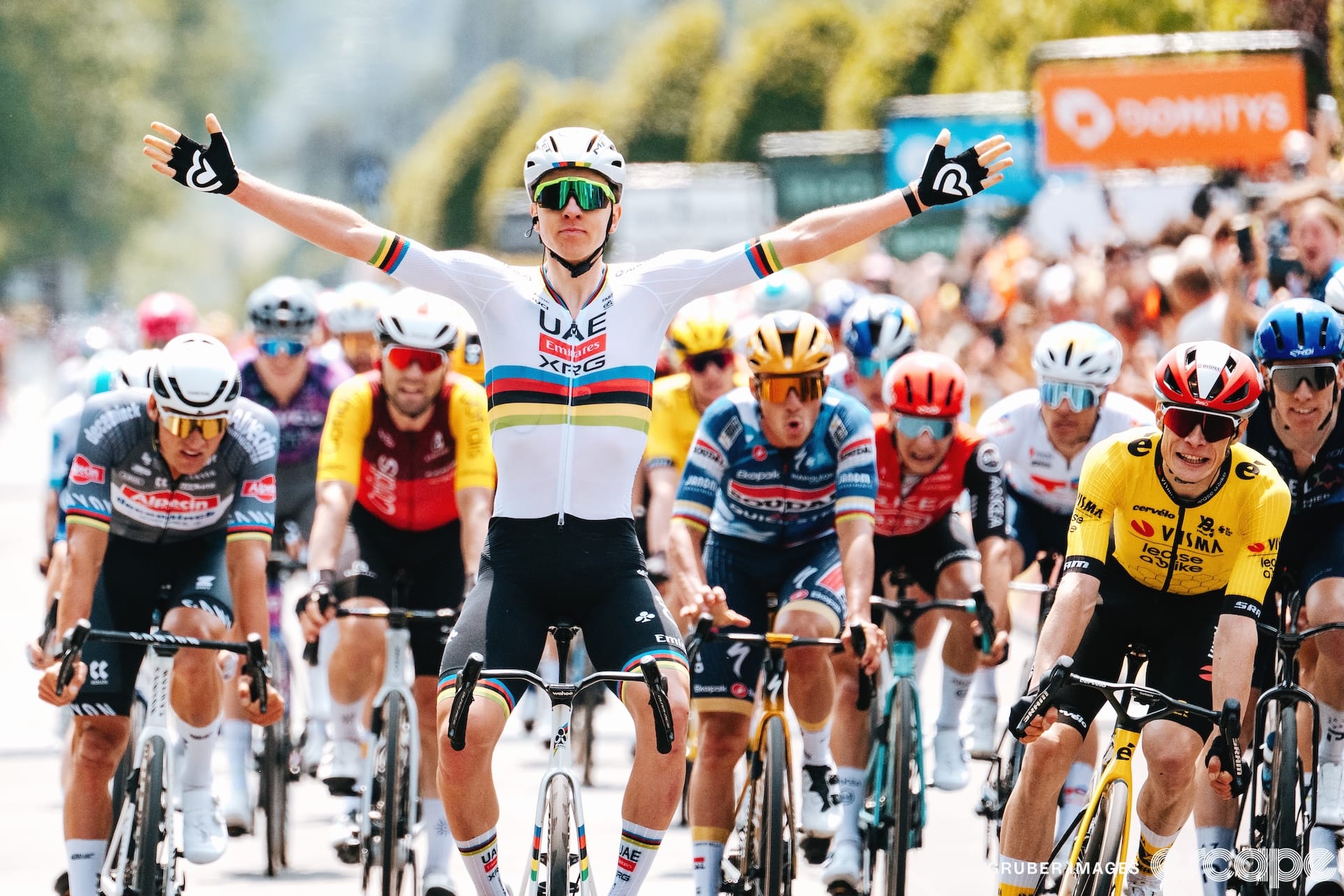 The UCI's handlebar rule is even stricter than initially feared
