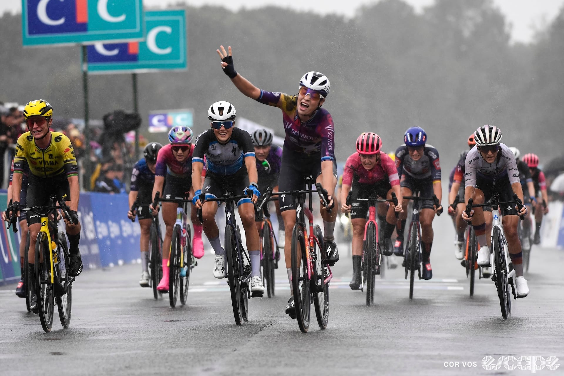 Mischa Bredewold pulls off the hat trick at Classic Lorient Agglomération