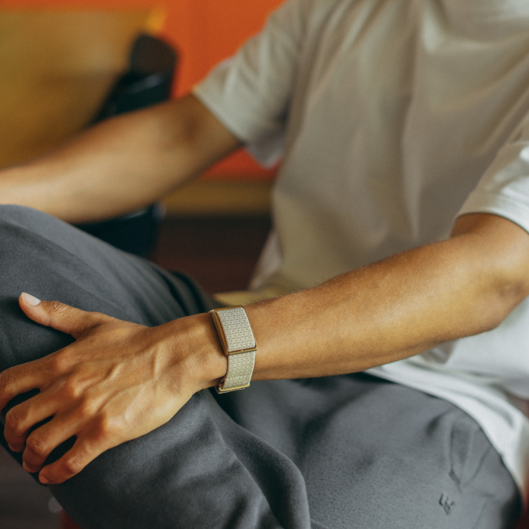 Polar launches screenless, subscription-free Loop wearable