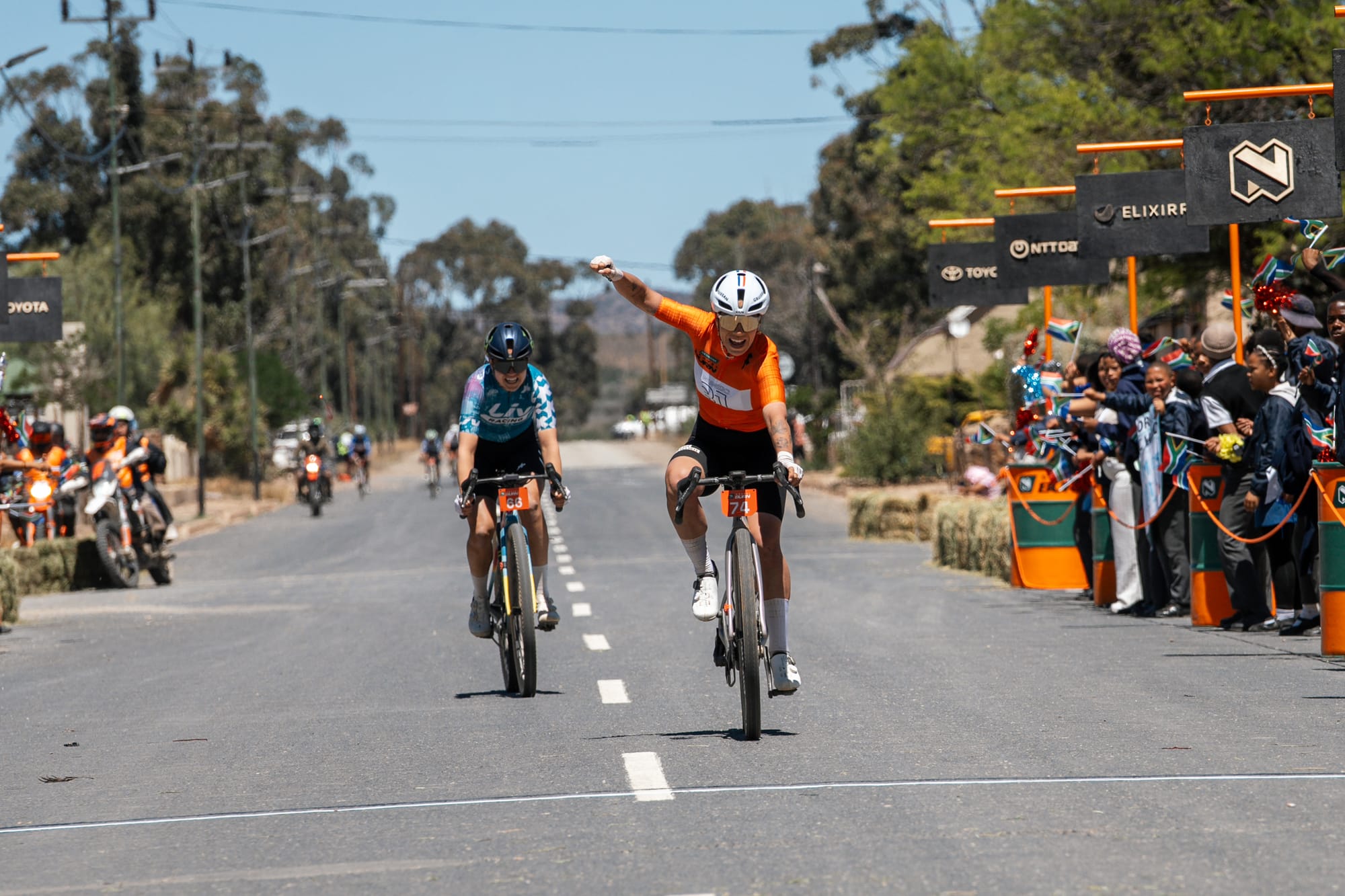 Beers and Dubau-Prévot go two for two at Gravel Burn stage 2