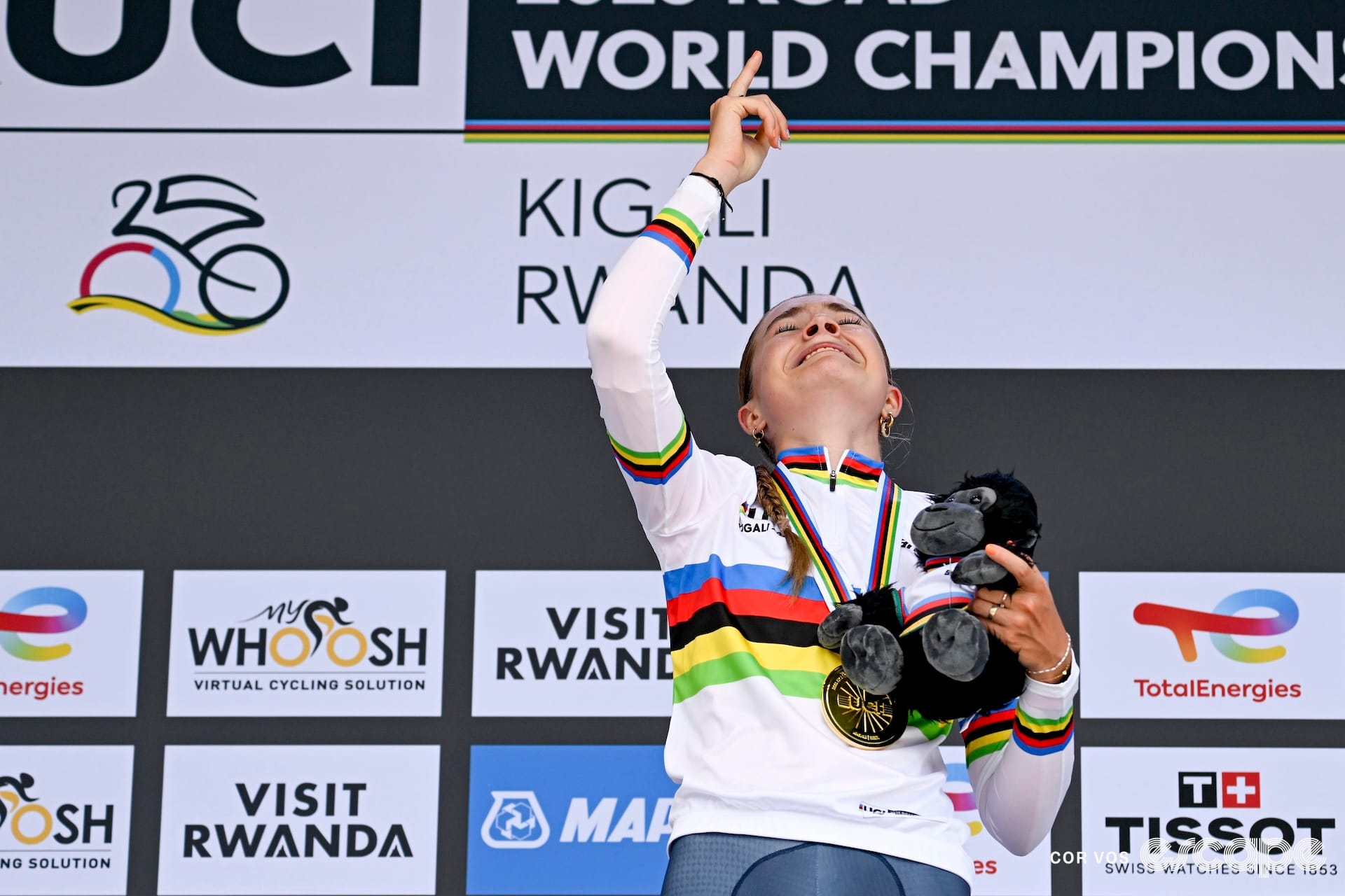 Who is stepping up to the Women's WorldTour in 2026?