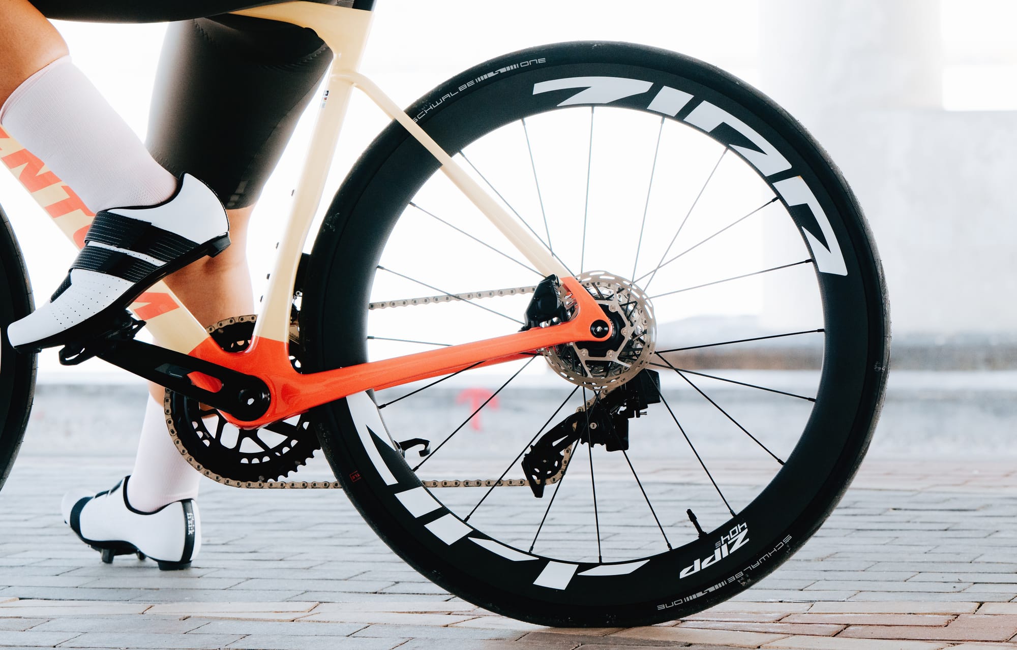 Zipp introduces new lower-price 404 S wheelset