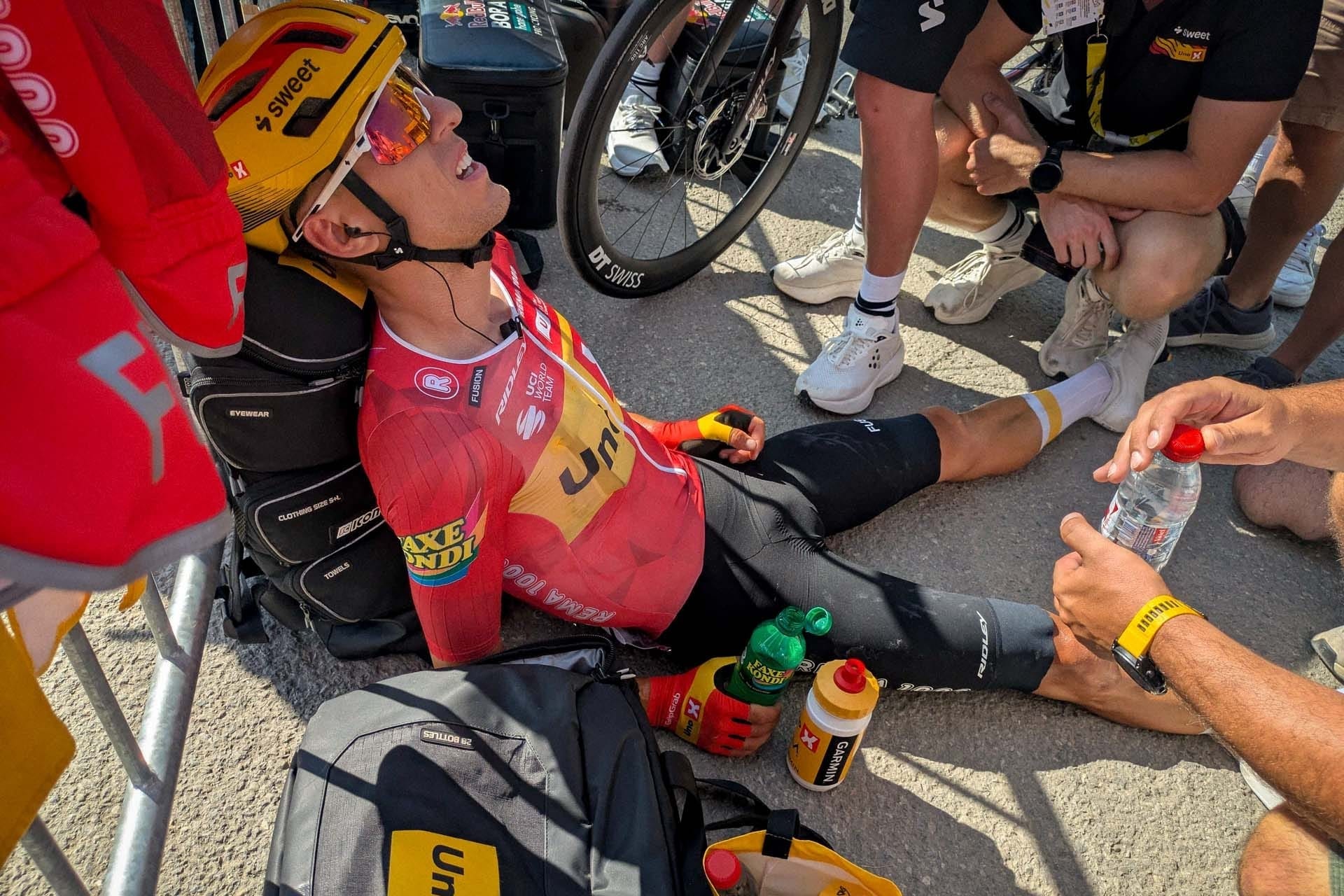 This is what the Tour de France does to a team