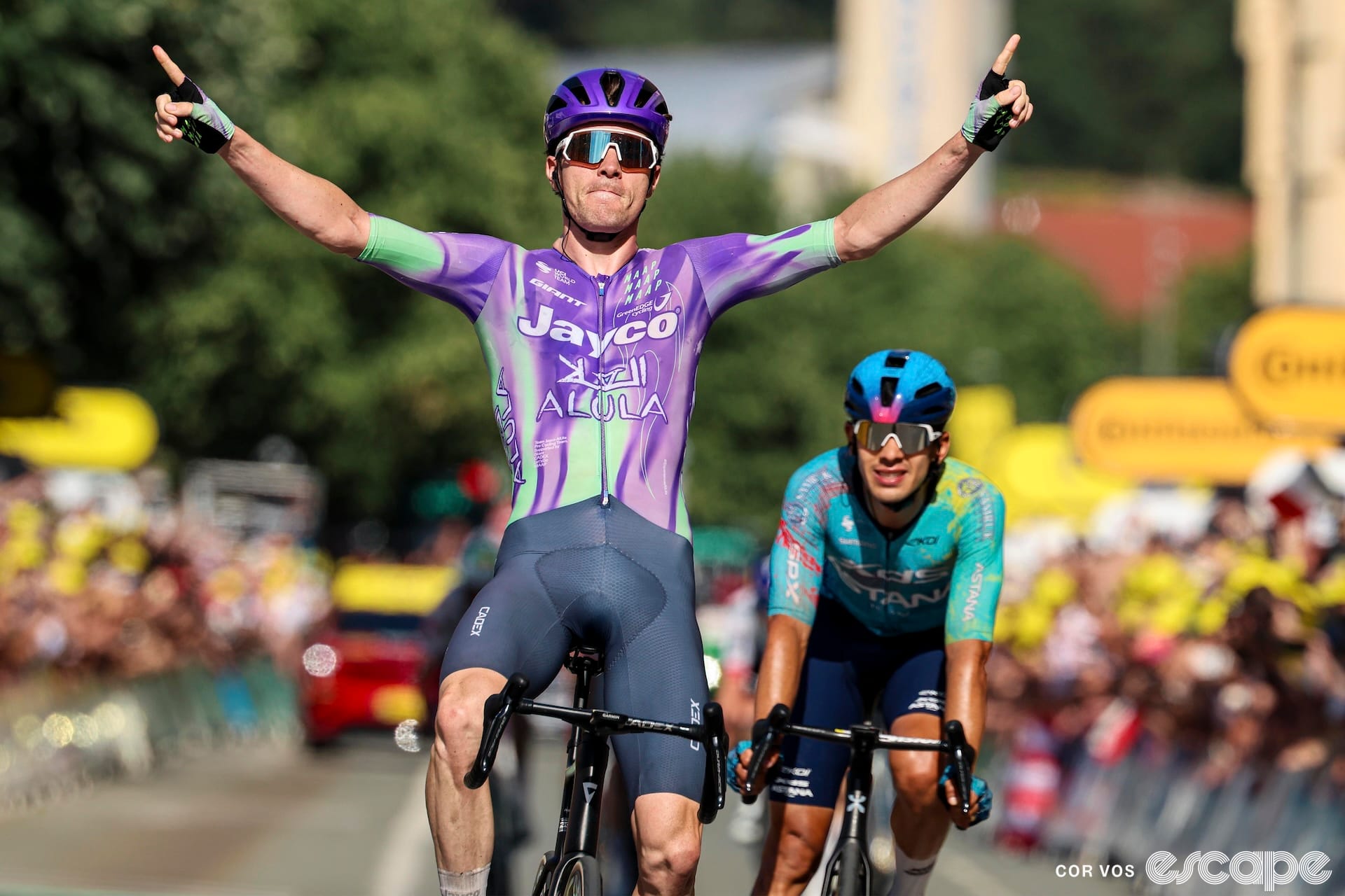 Schmid pips Tejada to win stage 13 of the Tour de France