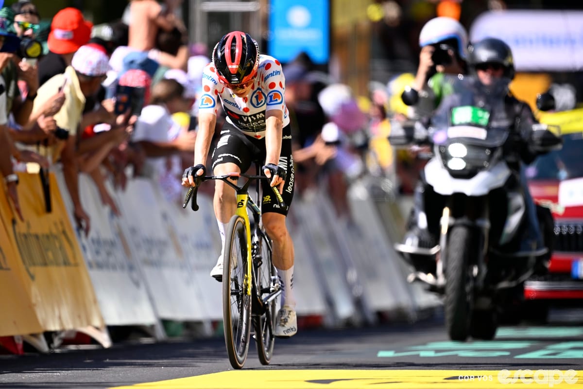 'We have to be realistic': Vingegaard loses more time and the race for second comes to life