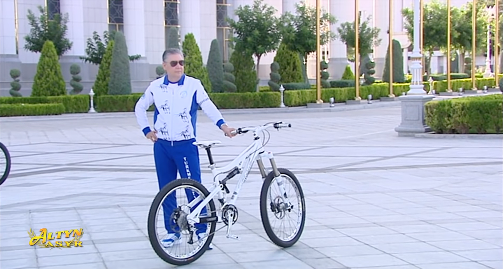 Cycling’s most-loved dictator has written a new song