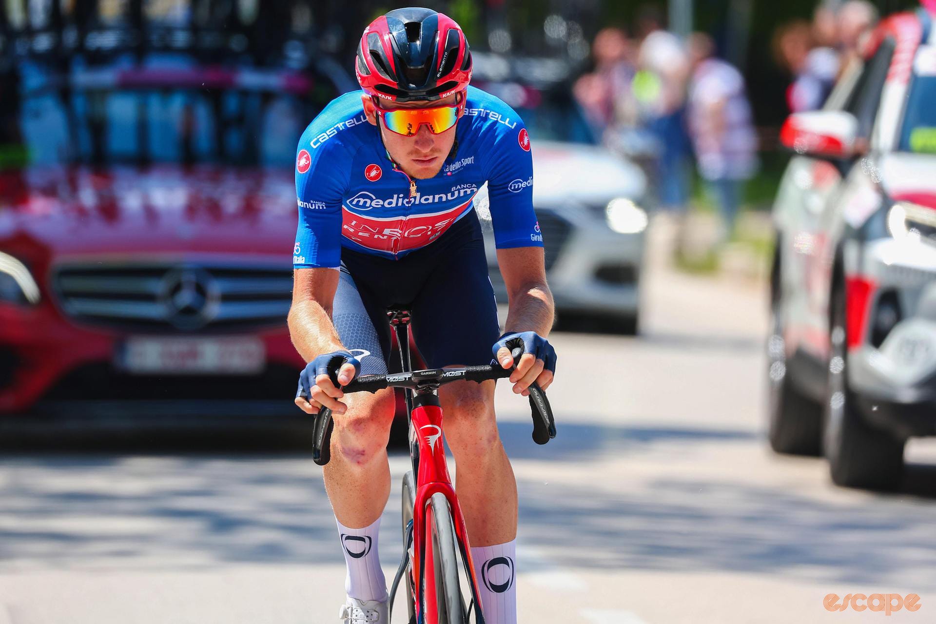 Timing confusion puts on-form Geoghegan Hart into the KOM jersey before stage 2