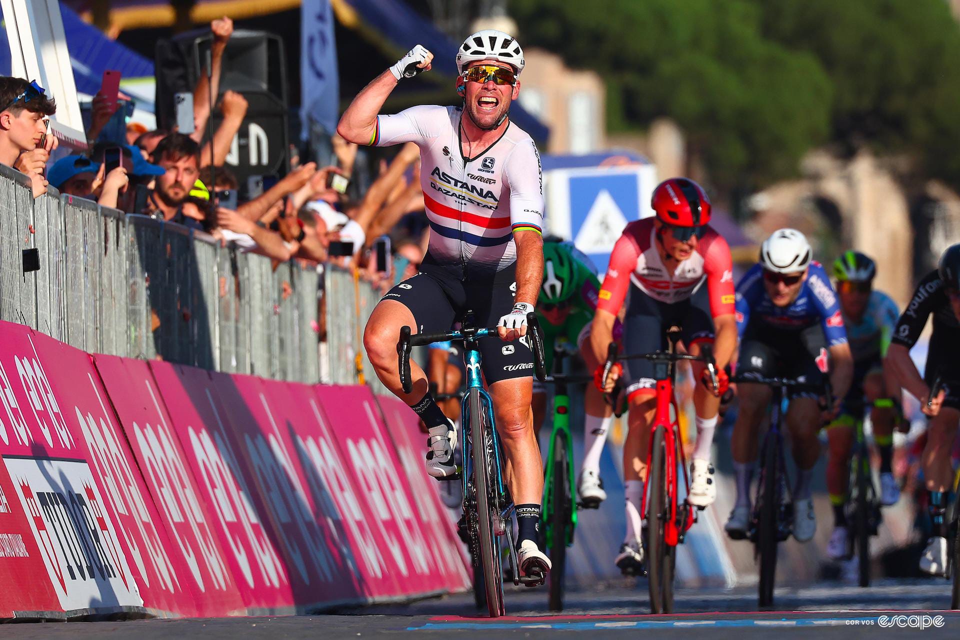 Race report: Fairytale farewell for Cav as Roglič wins the Giro