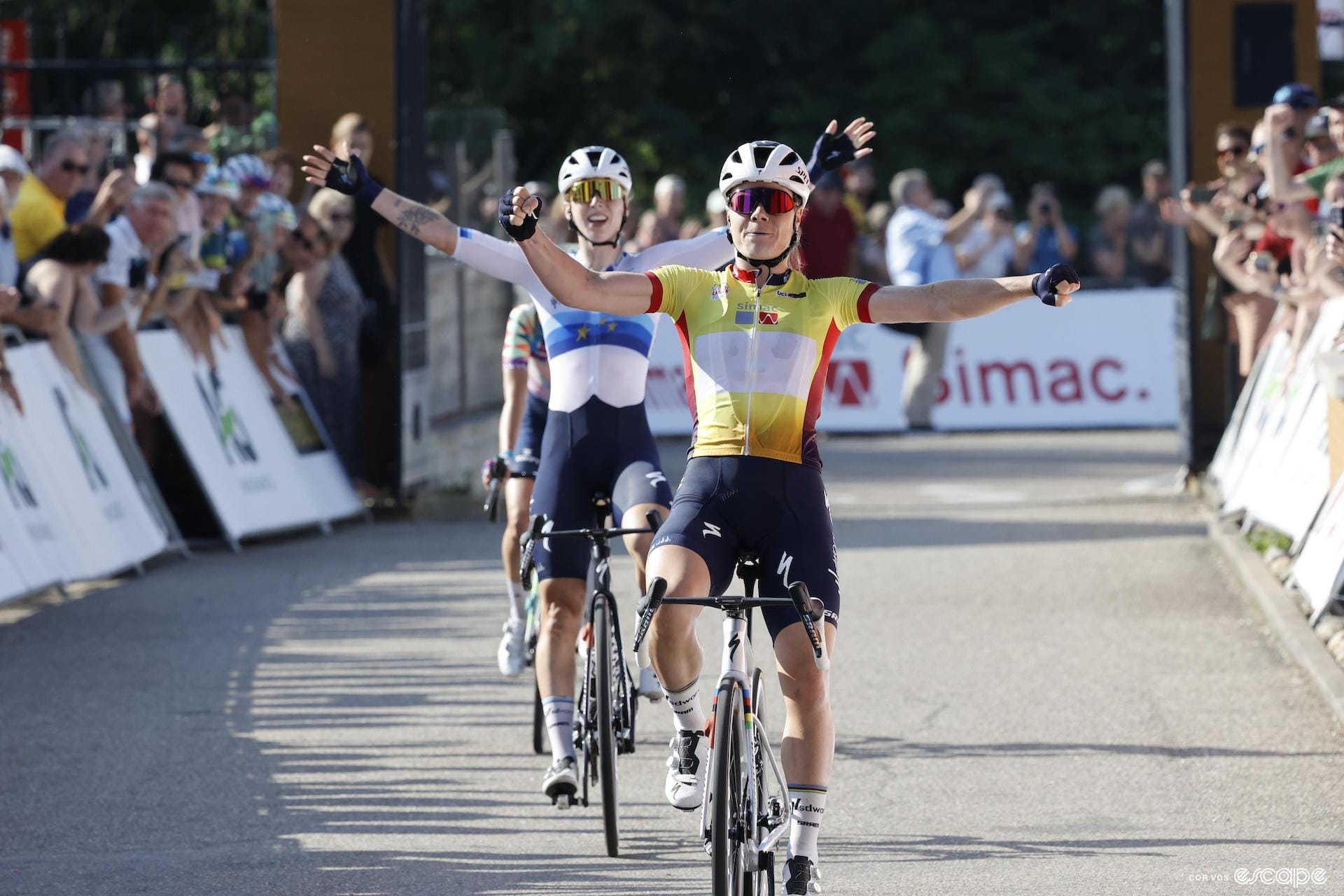 Simac Ladies Tour stage 4: Kopecky wins again wearing yellow