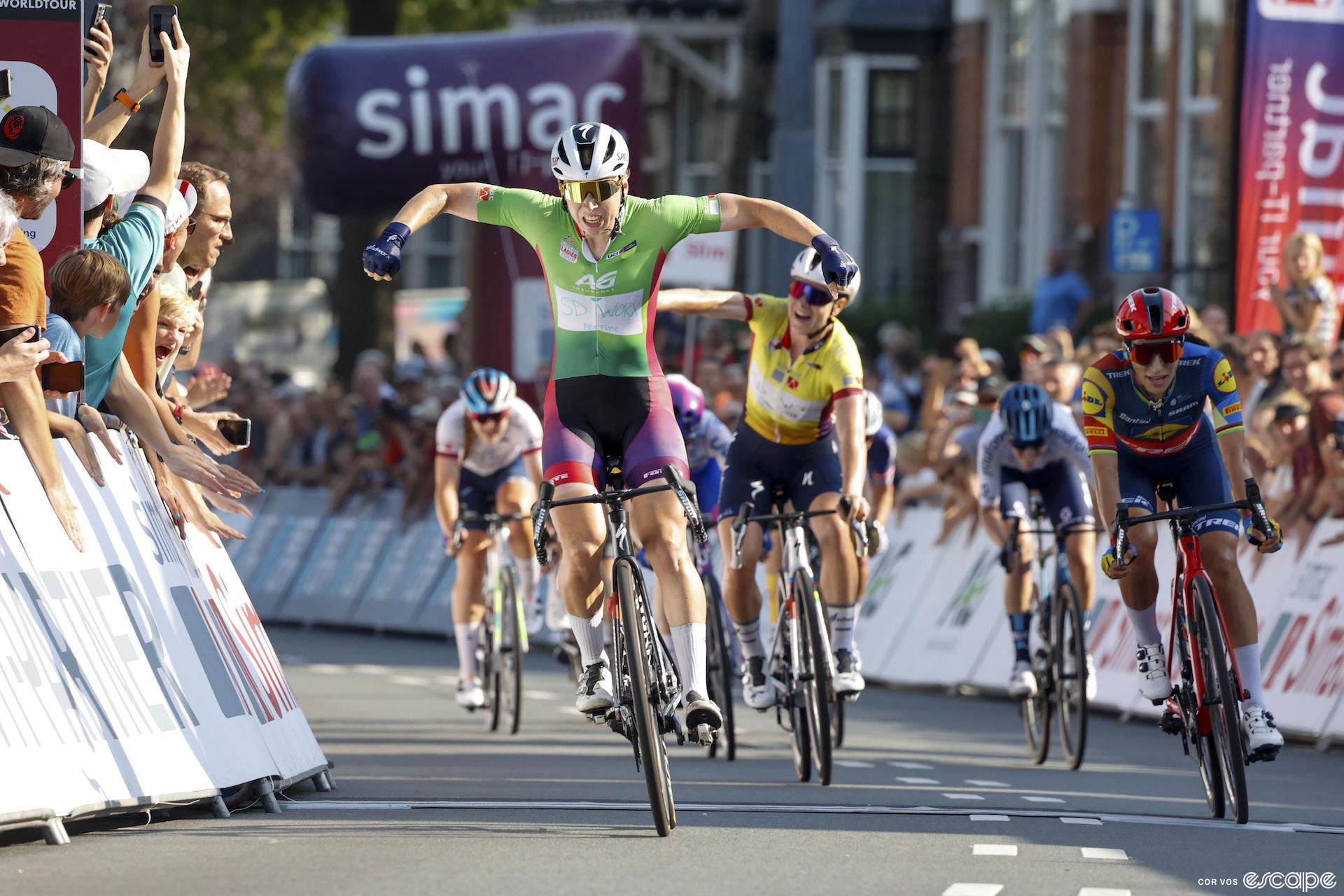 Simac Ladies Tour stage 5: Wiebes finally wins a stage, Kopecky secures overall