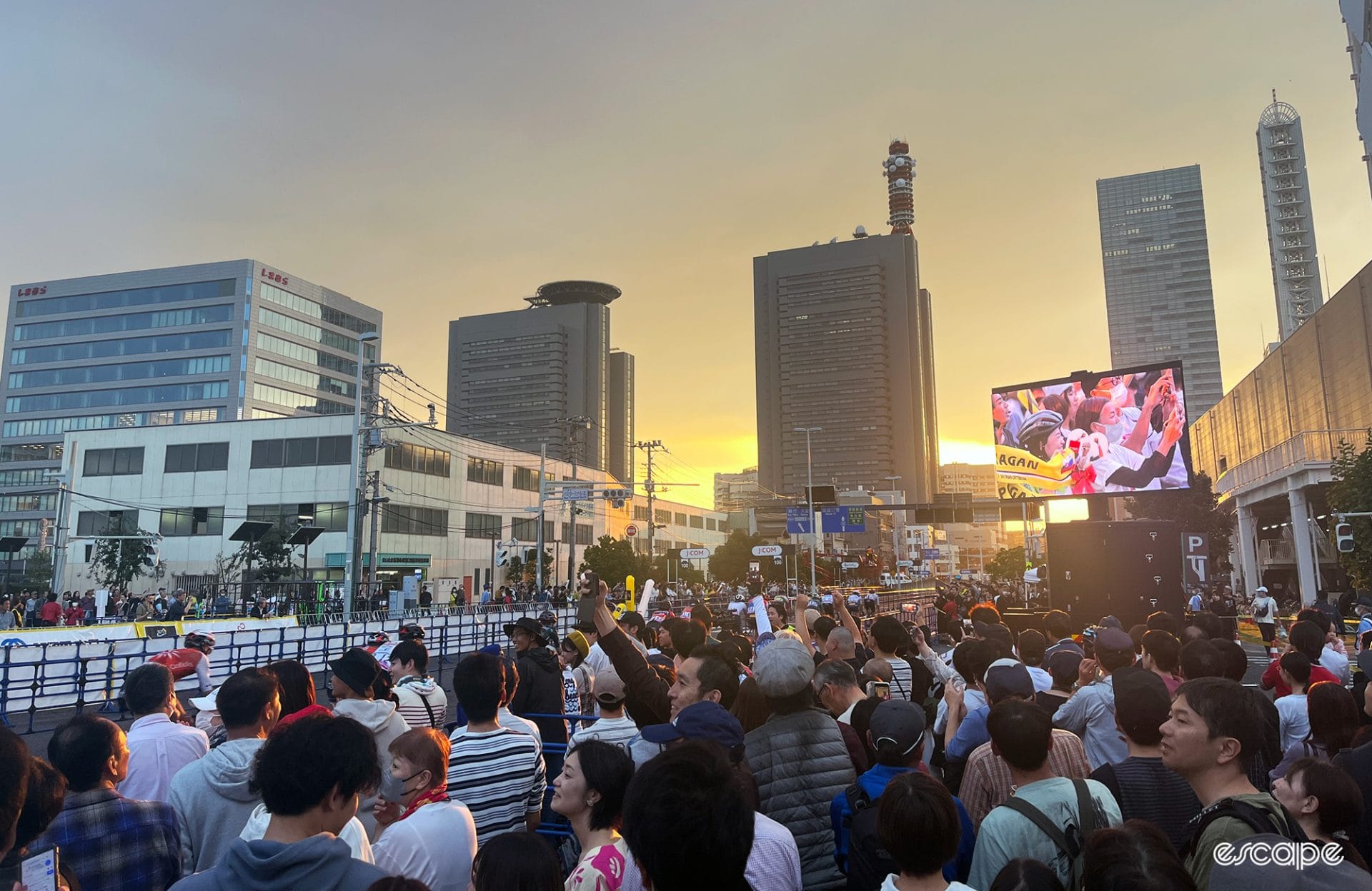 At the TdF Saitama Criterium, only the vibes are real, but that's enough