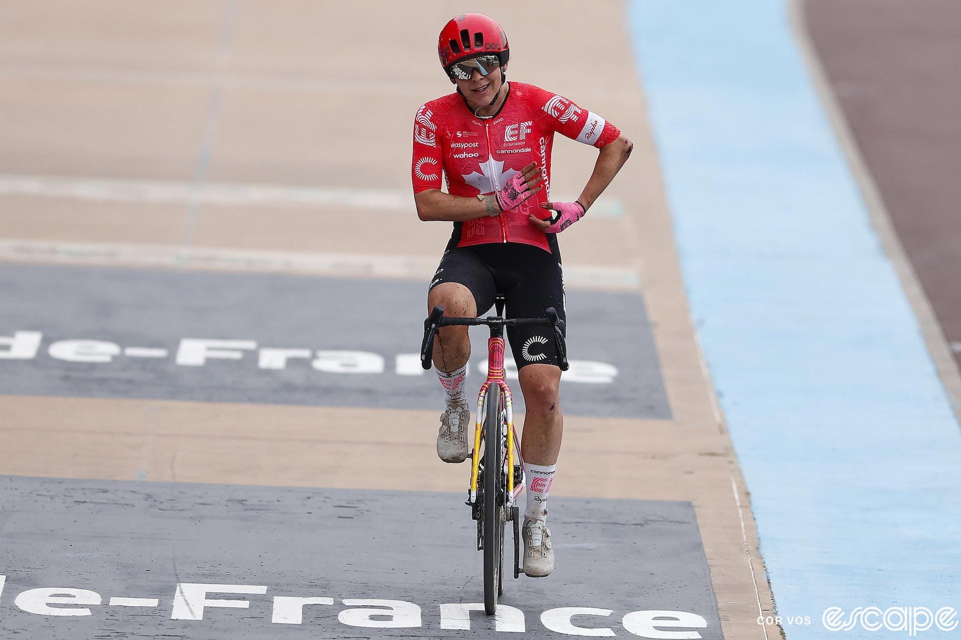 Jackson hands over the crown at Paris-Roubaix