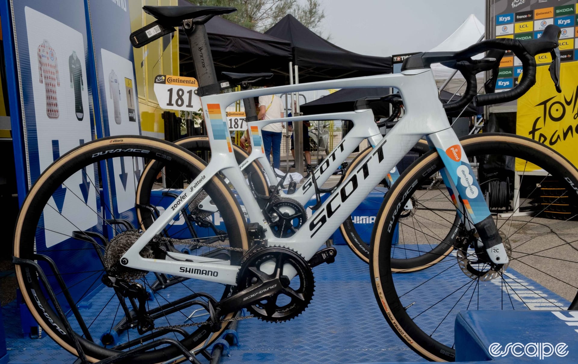 Gallery: Romain Bardet's stage 1-winning Scott Foil RC