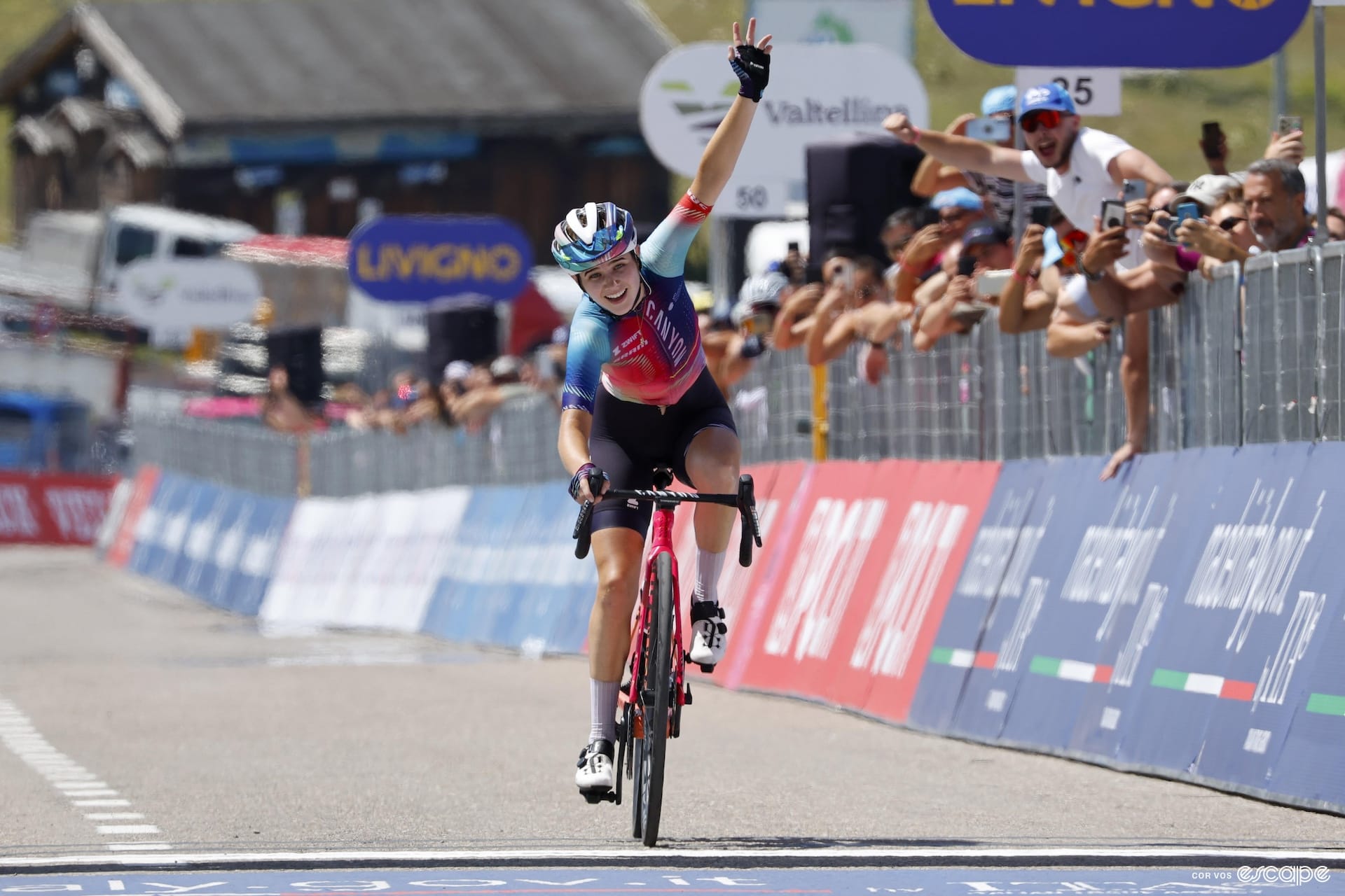 Giro Women stage 7 report: Bradbury wins queen stage, Longo Borghini still in pink (barely)