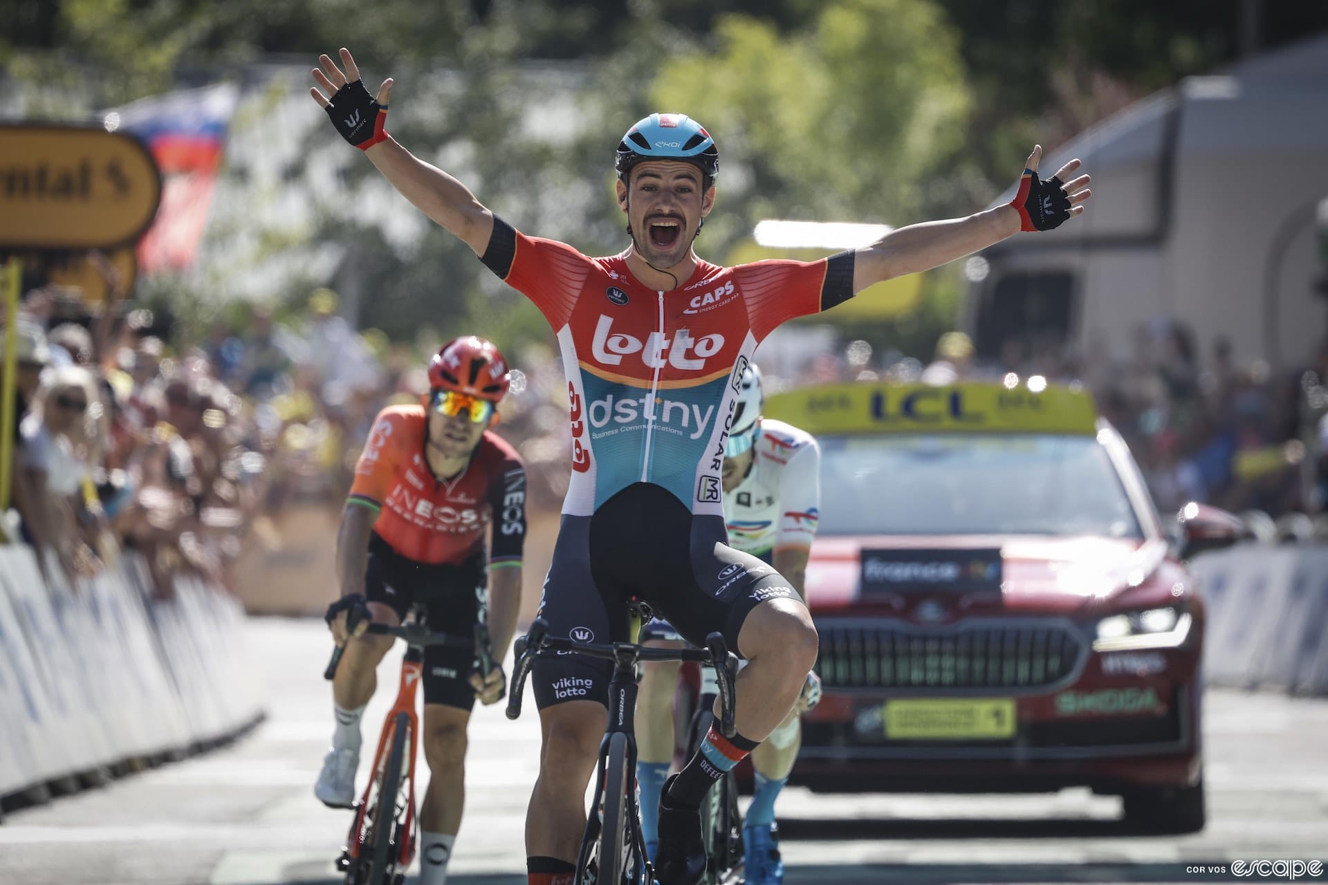 TdF stage 18 report: Campenaerts bests his breakaway companions to take the win