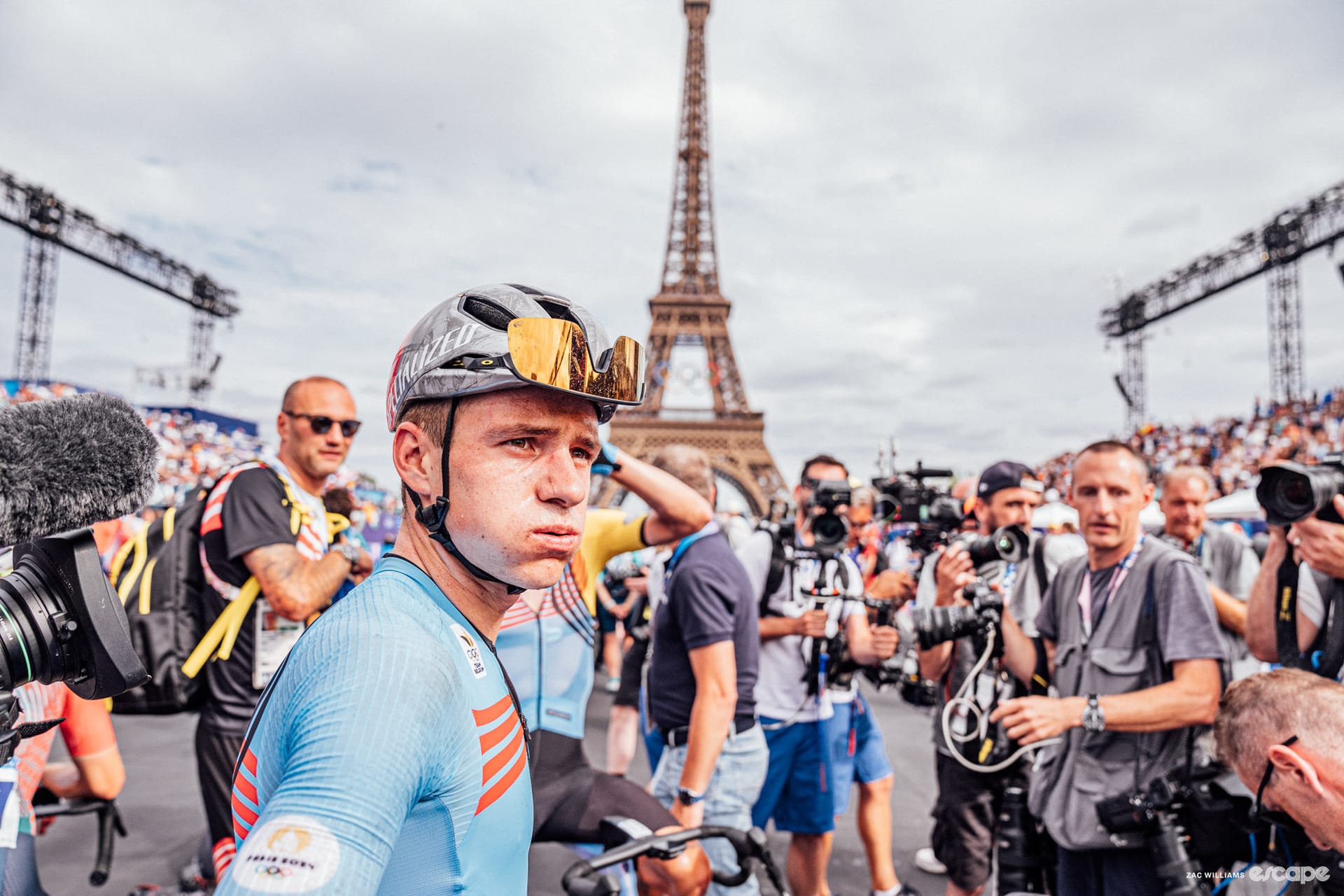 Getting the shot: An Eiffel Tower finish