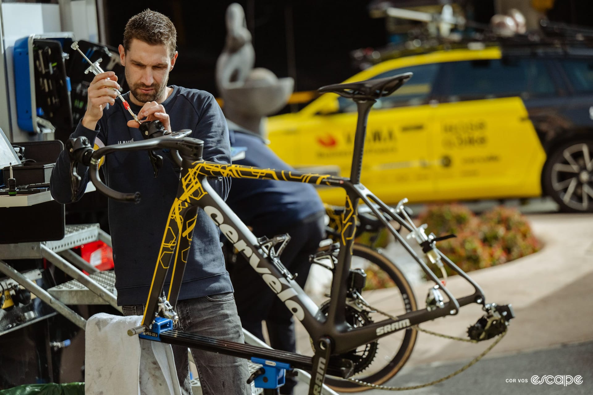 You could be Visma-Lease a Bike’s next mechanic