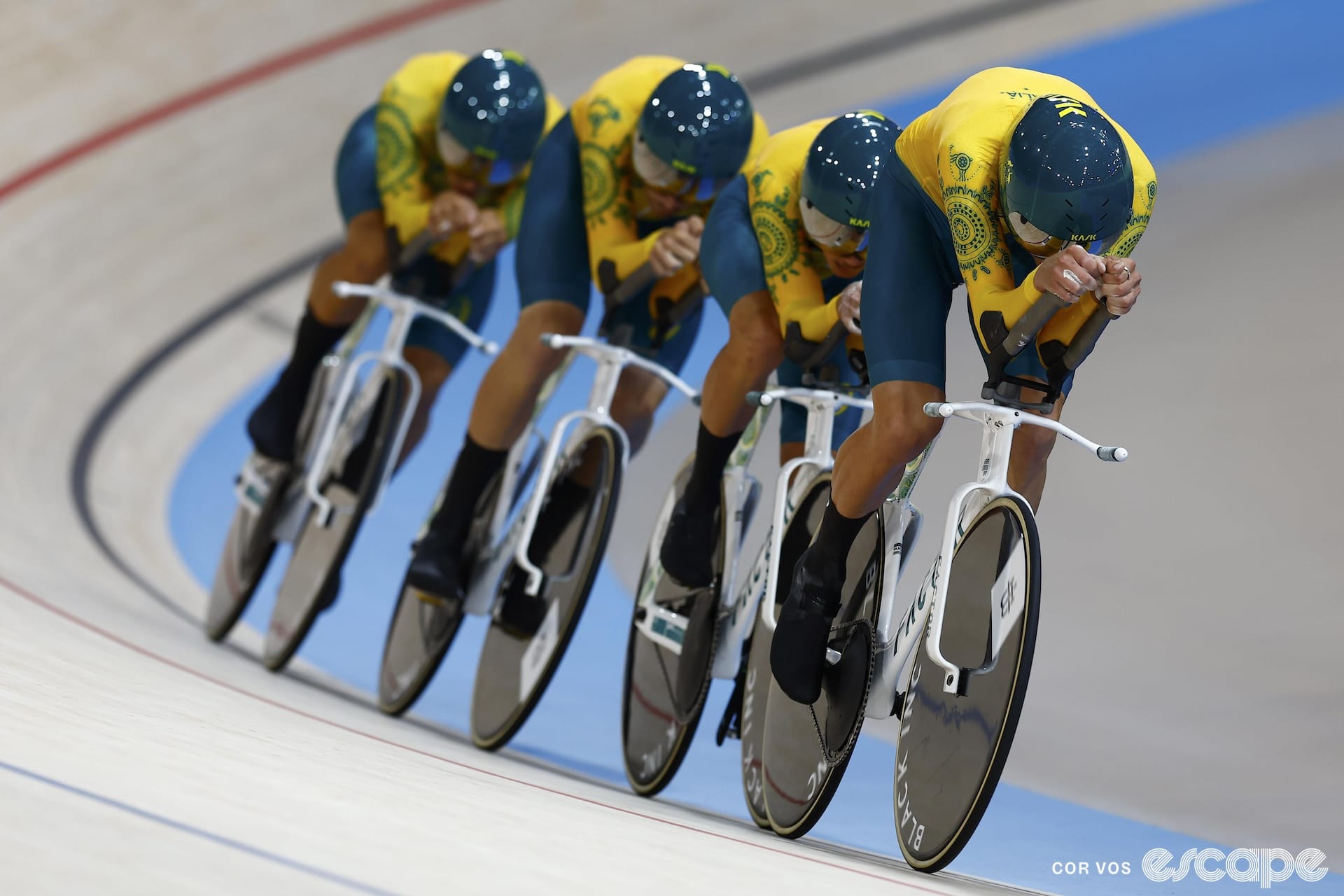 Aussie men break the team pursuit world record in early Olympic rounds