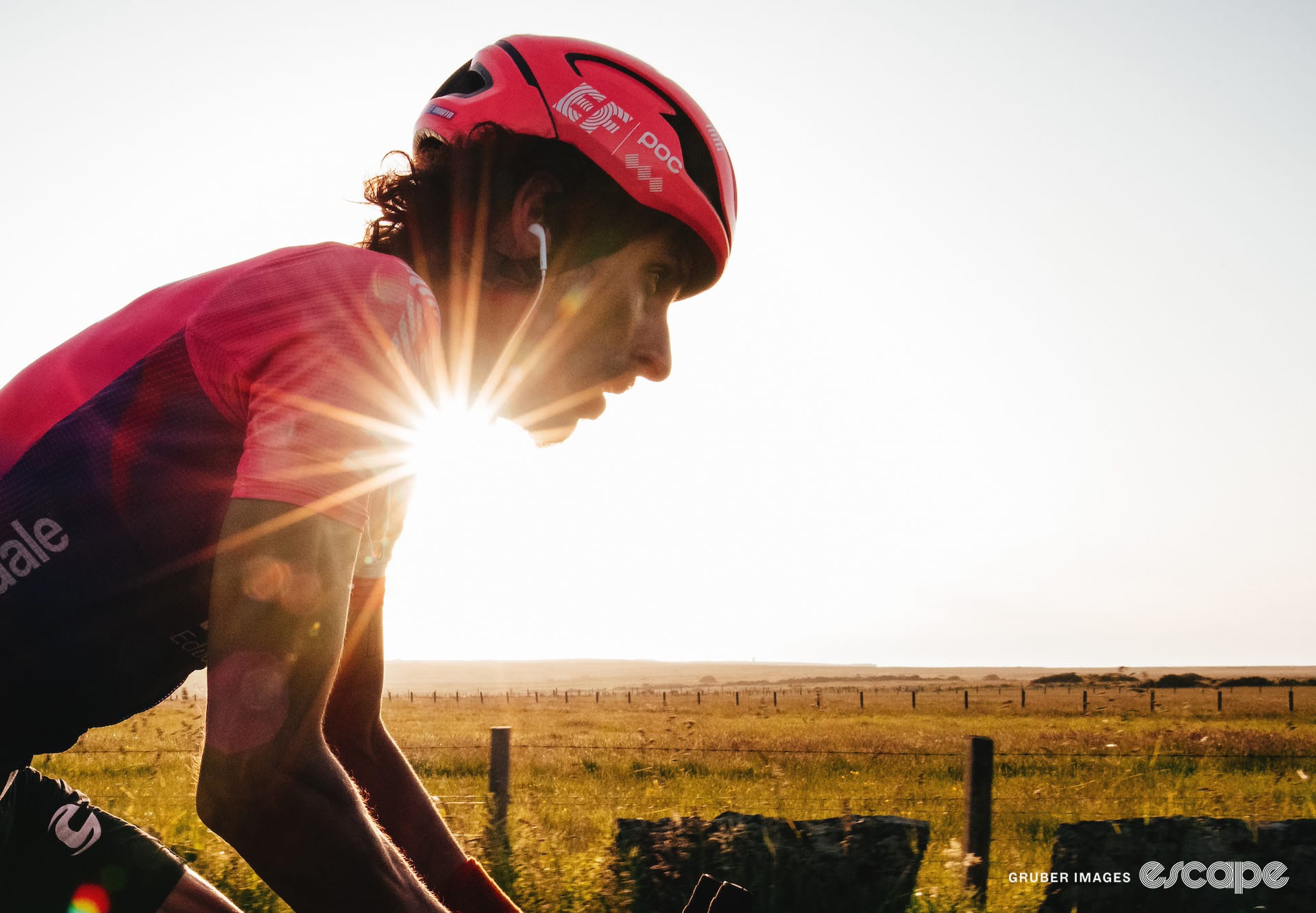 Home in record time: Lachlan Morton laps Australia in 30 days, 9 hours and 59 minutes