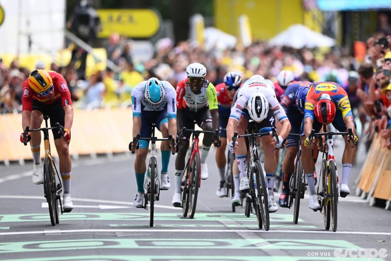 Merlier outkicks Milan in a photo finish to win stage 3 of the Tour de France