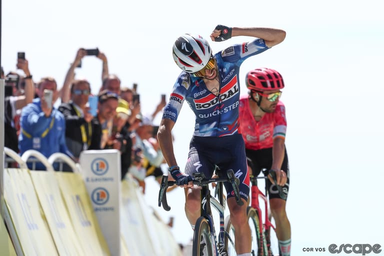 Paret-Peintre wins Tour stage 16 on Mont Ventoux