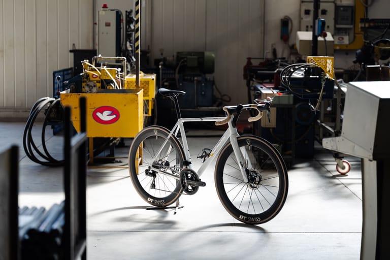 In for Review: Cinelli Speciale Corsa XCR - boutique Italian steel