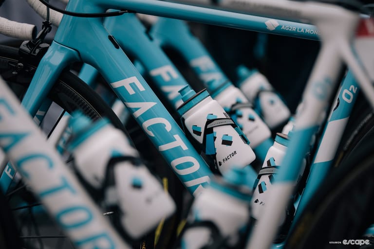 Two bike suppliers, one team: IPT’s 2026 bike deal remains a mess
