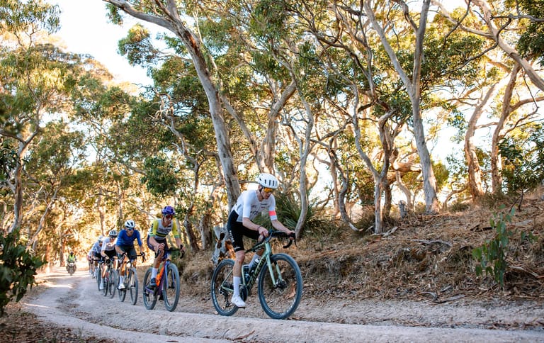Nicole Frain and Romain Bardet win RADL GRVL in Adelaide
