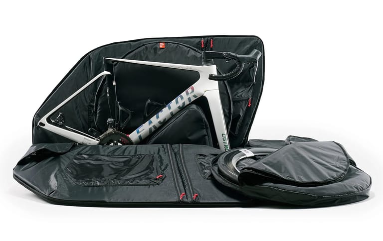 Post Carry Co’s Loomer is a handlebar-on travel case