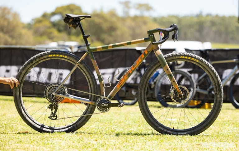32" wheels are challenging decades of bike design assumptions