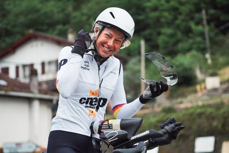 Sarah Ruggins sets record for fastest ride across Europe