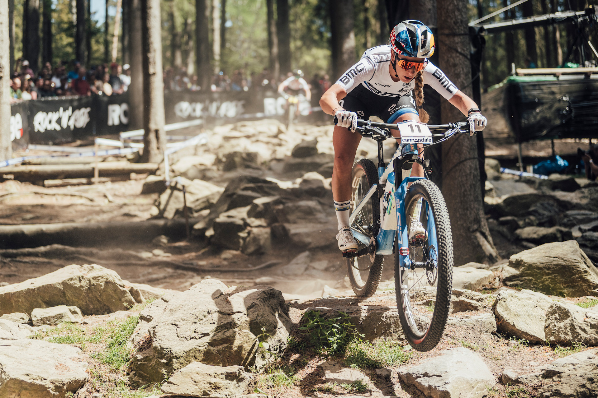 Pauline Ferrand-Prevot descends a rock garden.