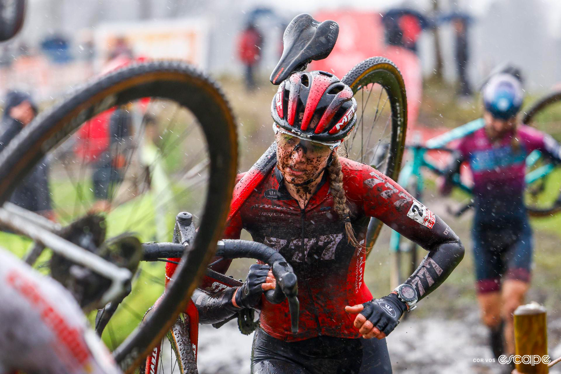 Aniek van Alphen during a very wet and muddy Exact Cross Essen.