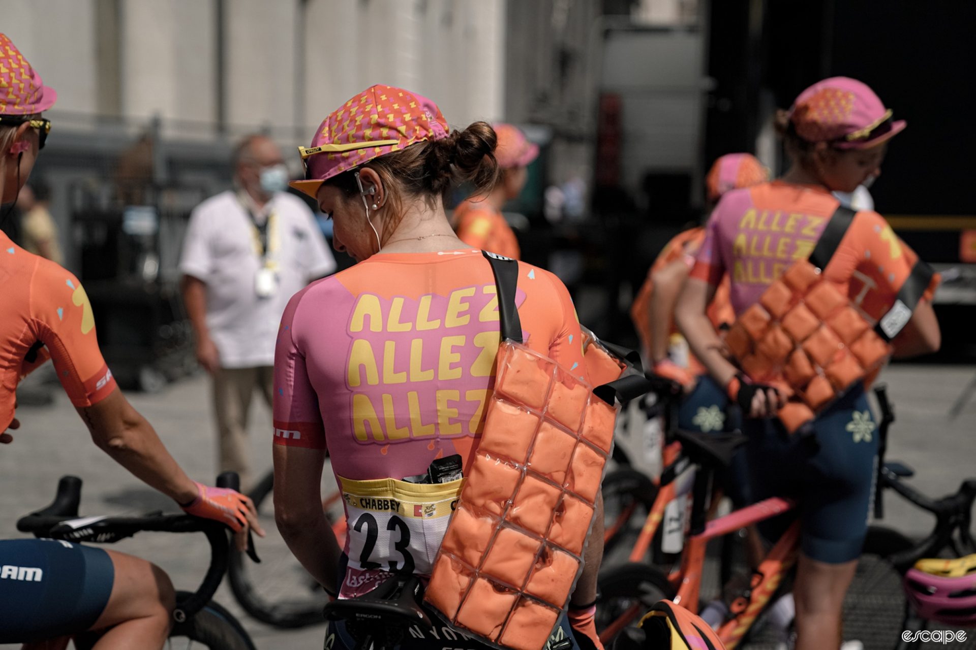 cooling vest on CHABBEY Elise