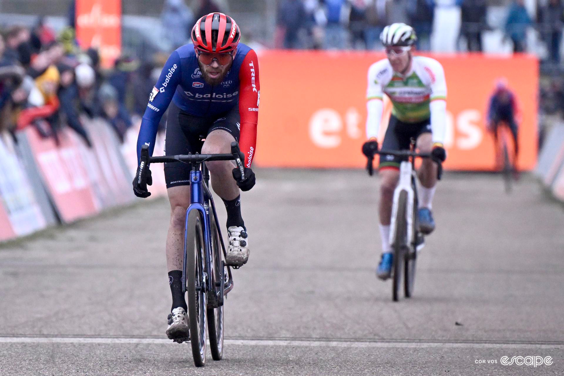 Joris Nieuwenhuis leads Laurens Sweeck over the finish line in second and third at UCI World Cup Zonhoven.