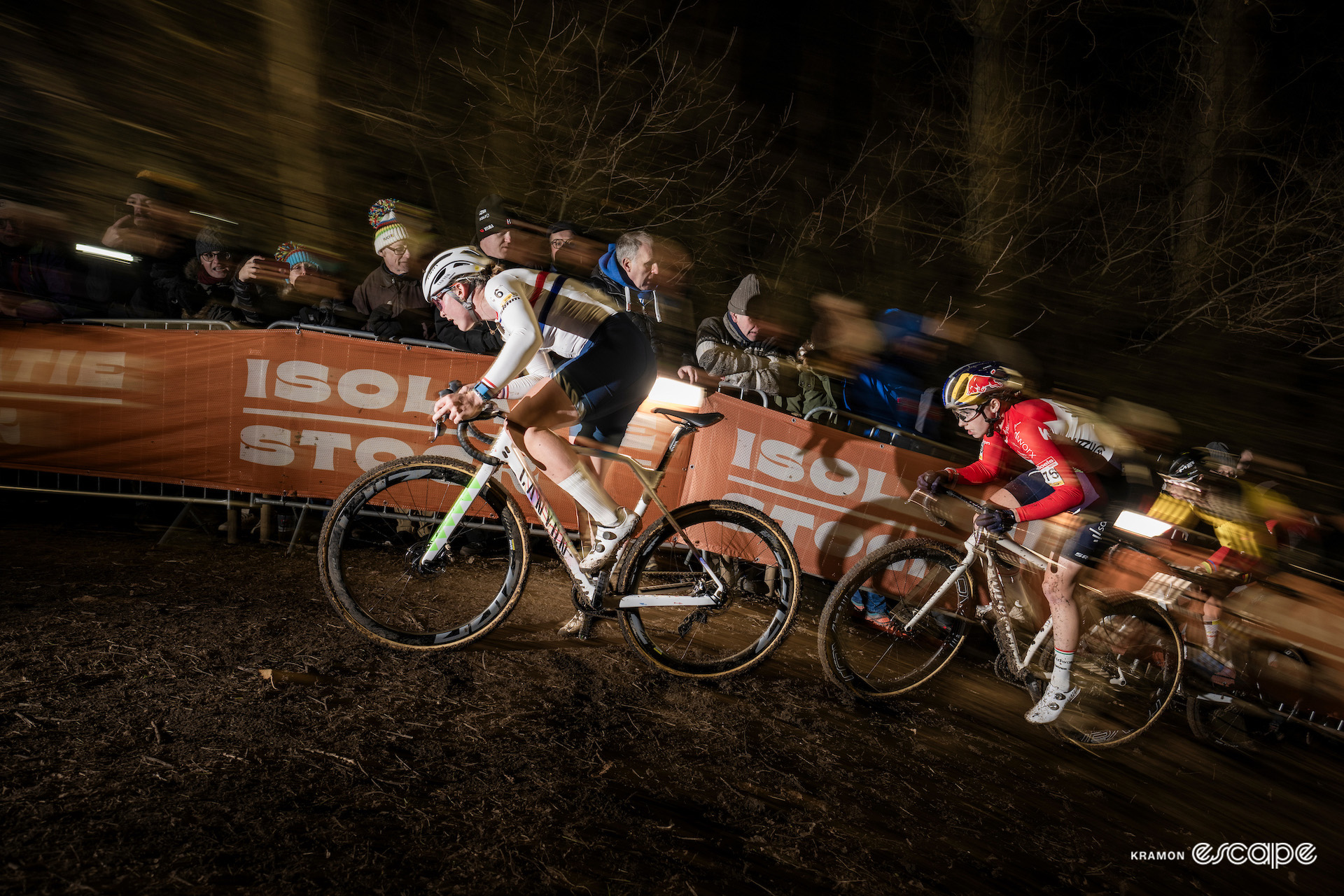 British national champion Elynor Backstedt leads Blanka Vas during the nighttime Superprestige Diegem.