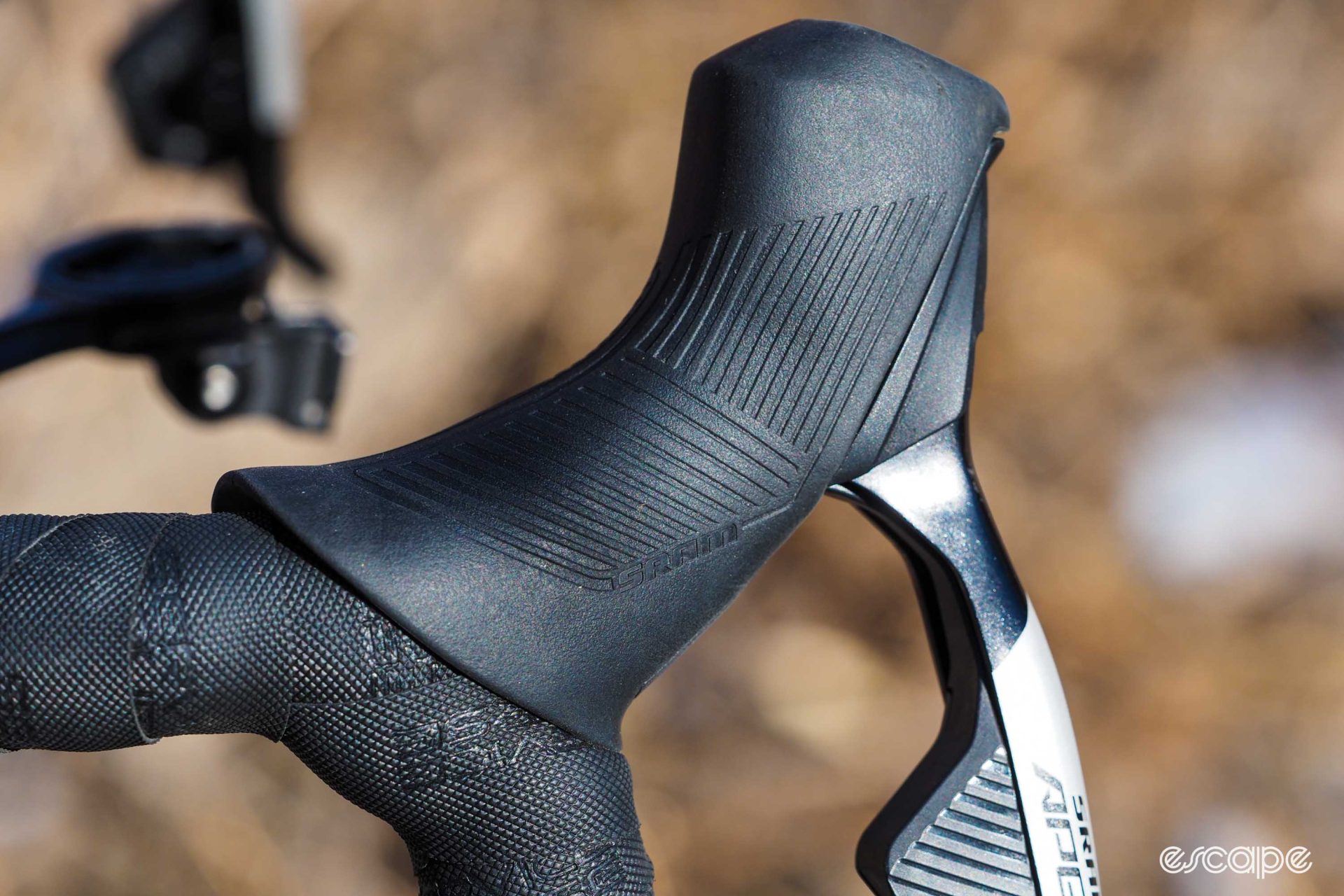 SRAM Apex AXS XPLR lever hood texture