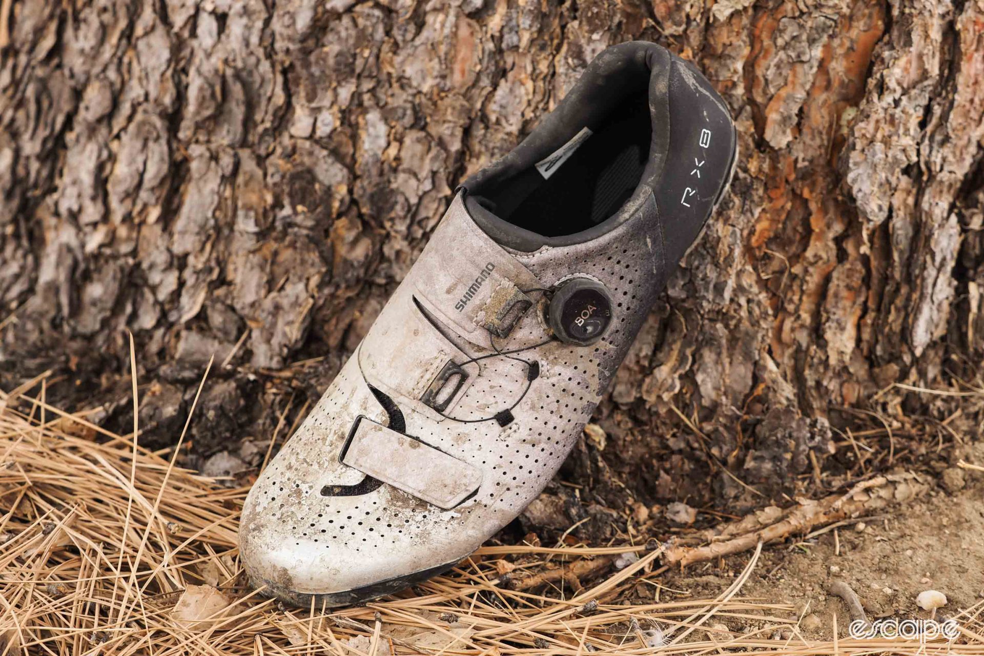 Shimano RX8 gravel shoe upper design