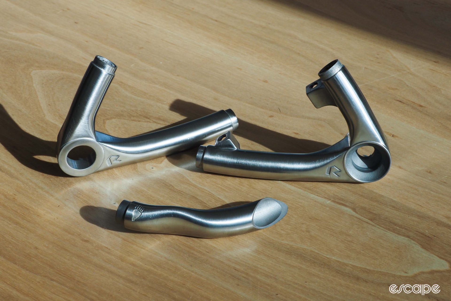 Rise Bikes Grizzly 3D-printed titanium parts