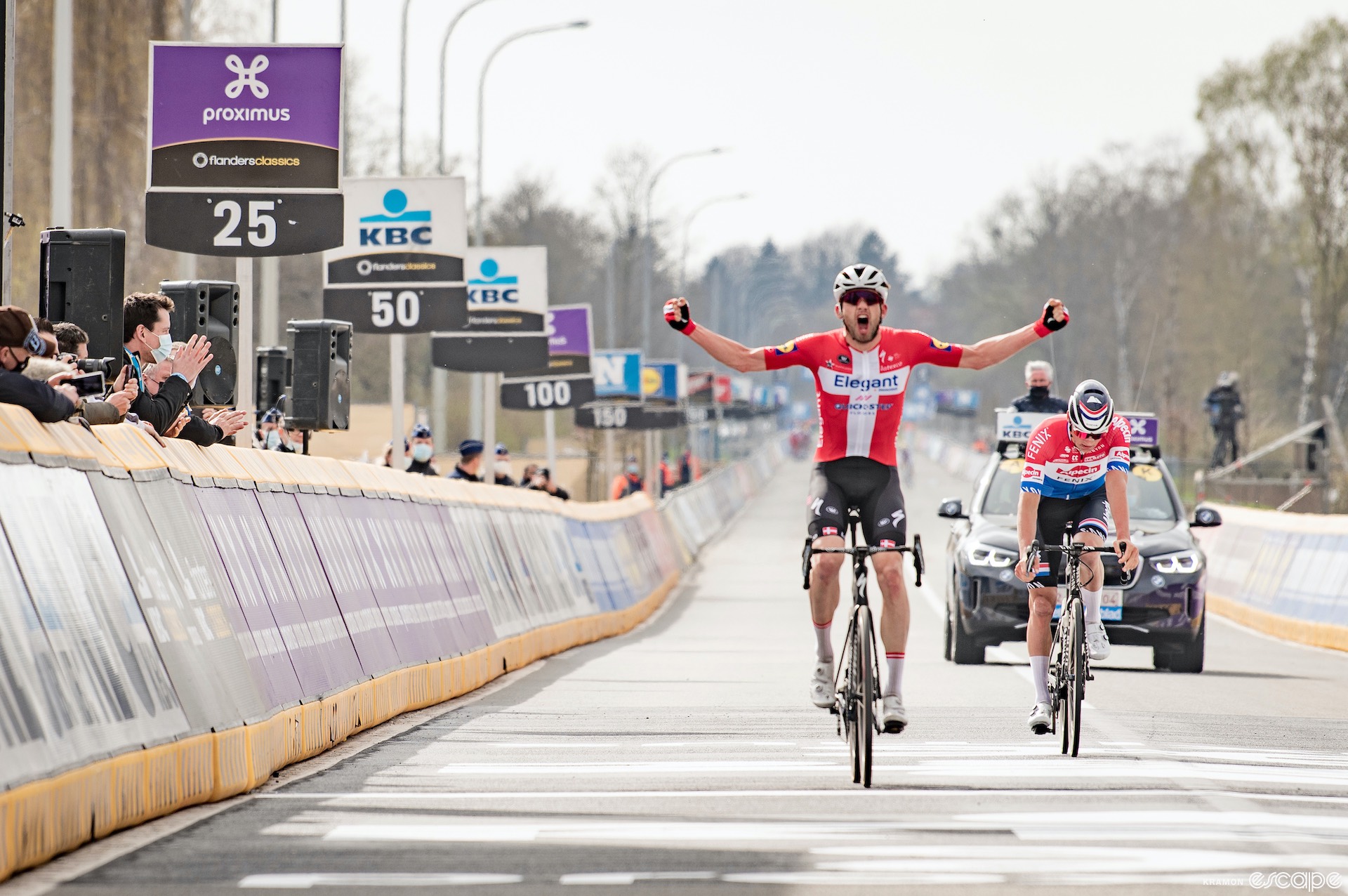 Kasper Asgreen wins the Tour of Flanders ahead of Mathieu van der Poel.