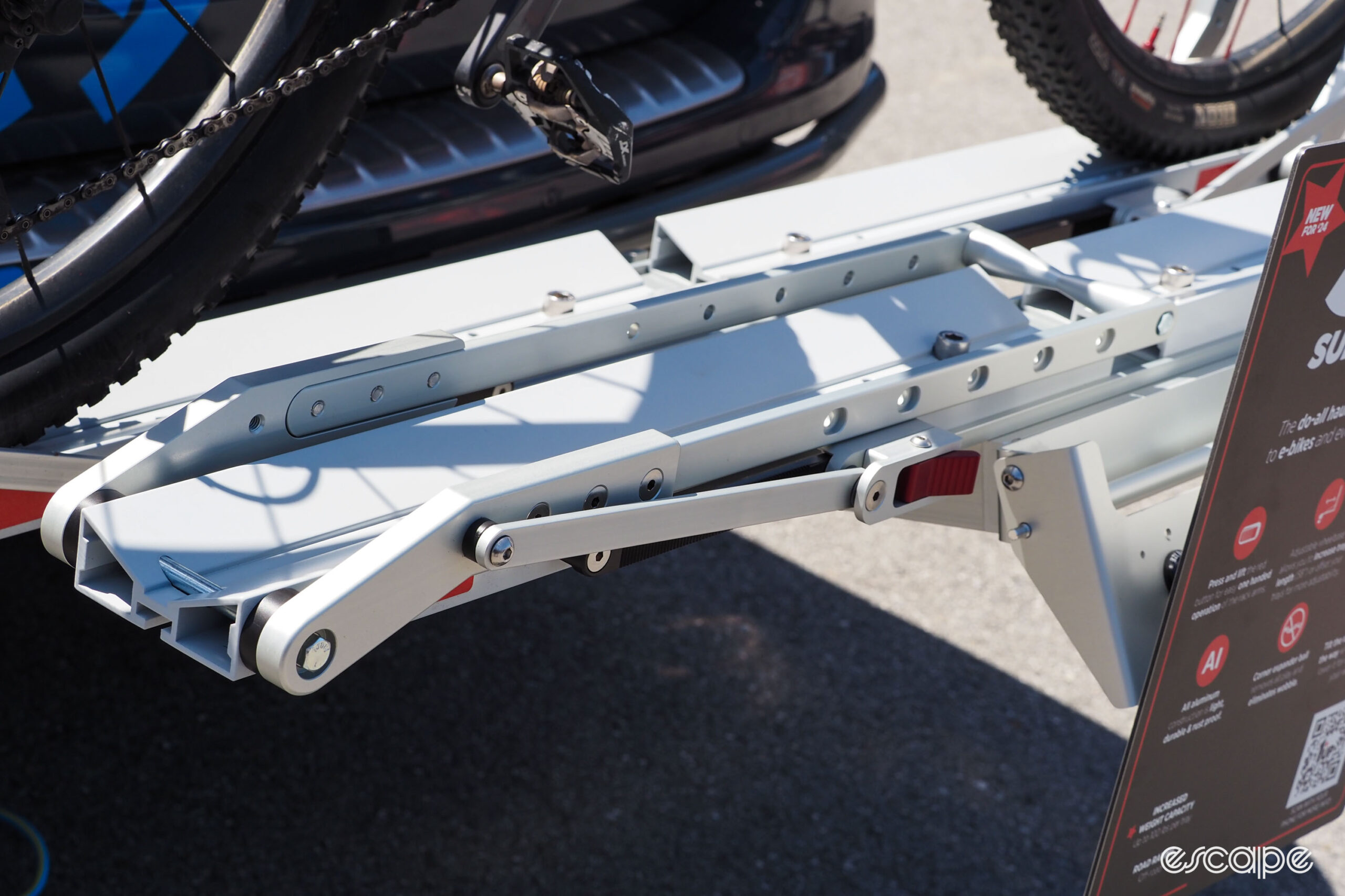 1up Super Duty hitch rack arm detail