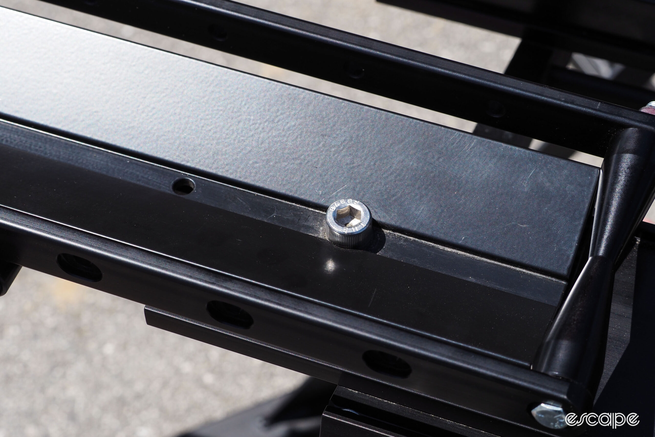 1up Super Duty hitch rack adjustable wheelbase