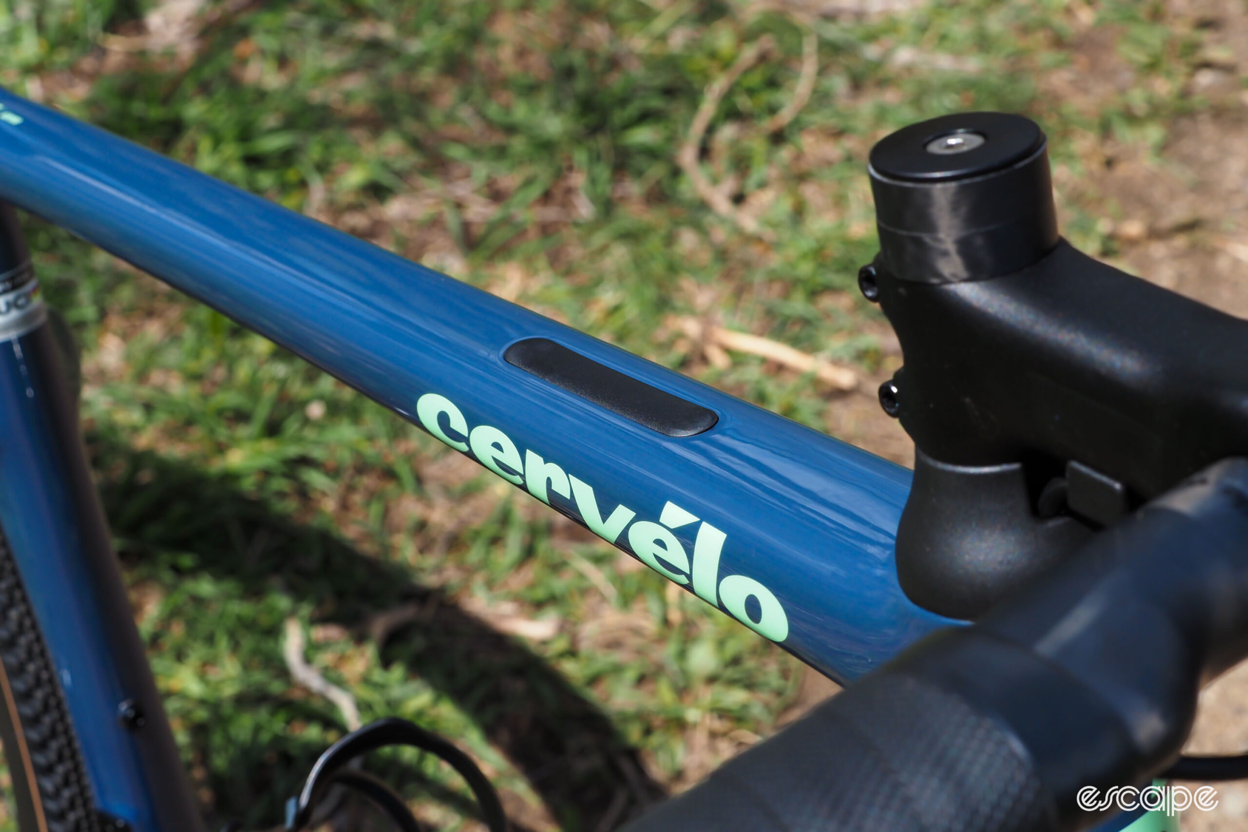 2024 Cervelo Aspero top tube bag cover