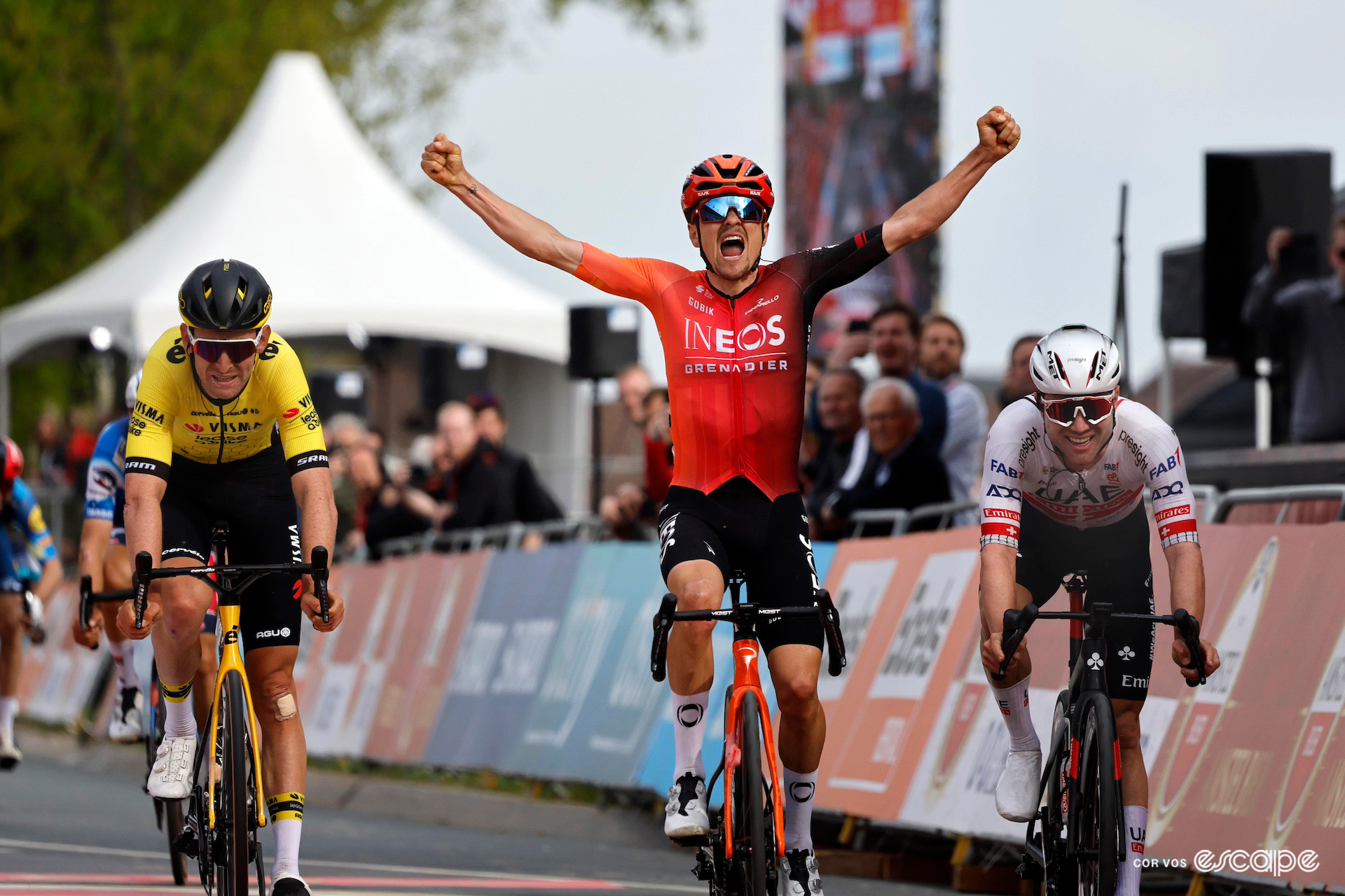 Tom Pidcock (Ineos Grenadiers) wins the Amstel Gold Race 2024 ahead of Marc Hirschi (UAE Team Emirates) and Tiesj Benoot (Visma-Lease a Bike).