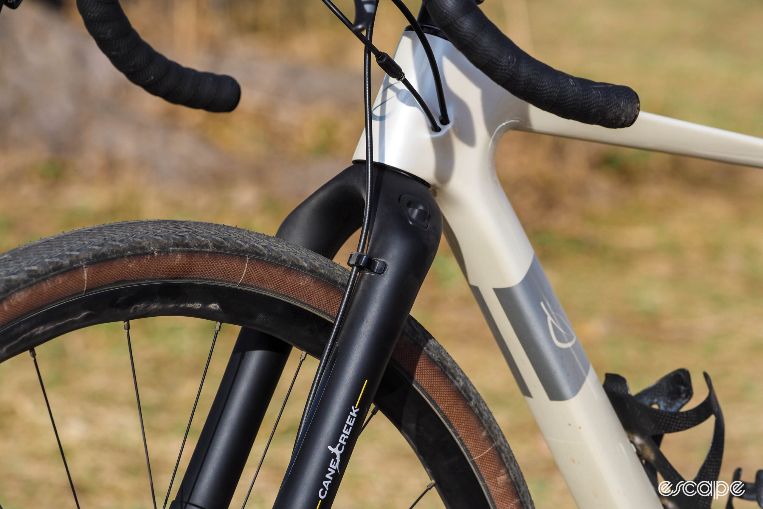 Cane Creek Invert gravel suspension fork hose routing